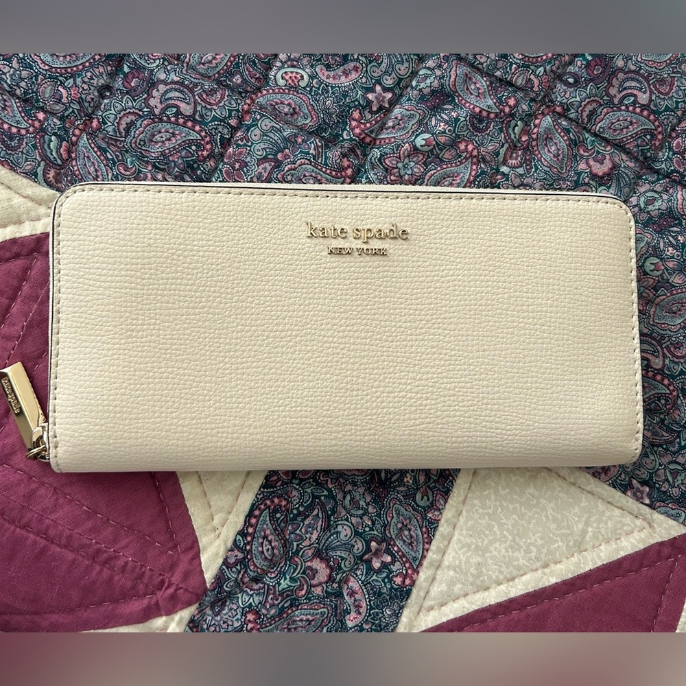 EUC Kate Spade Wallet